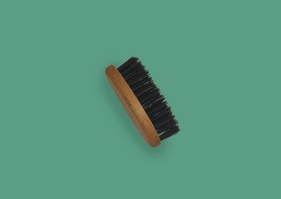 brosse à barbe en bois